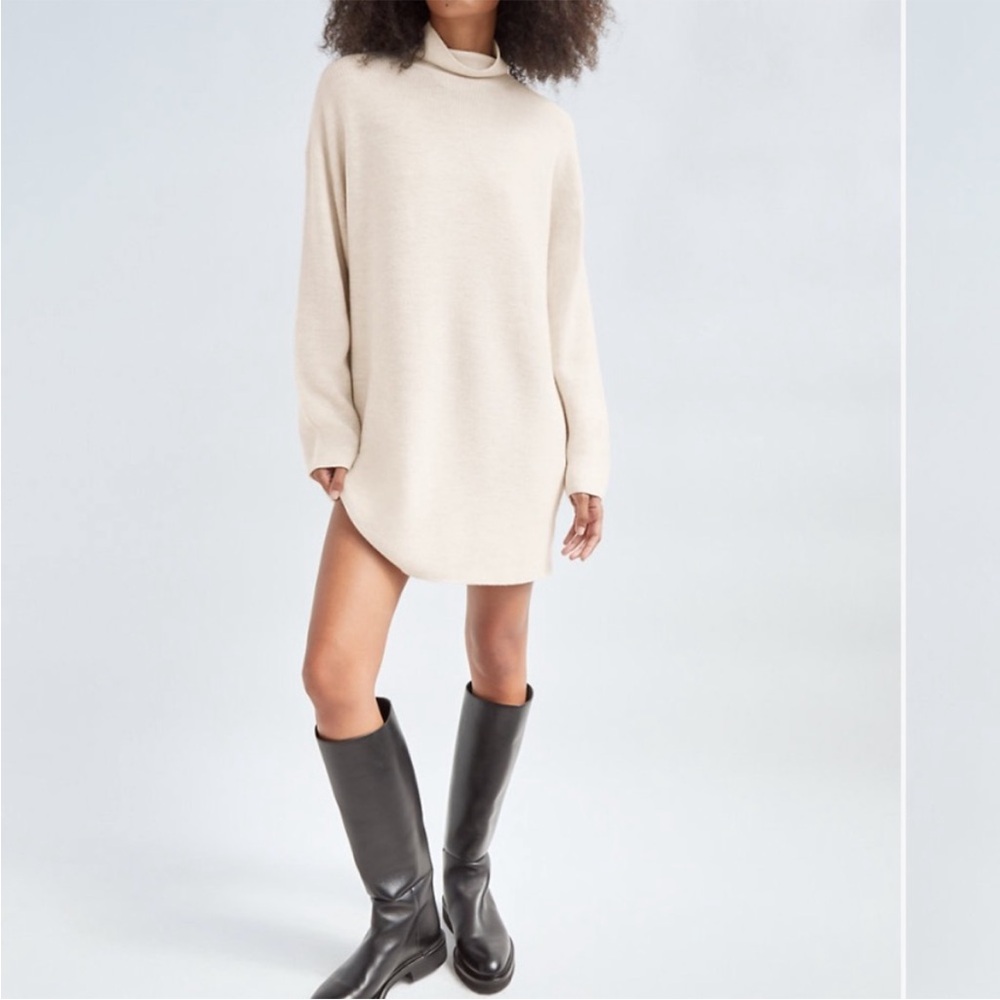 Aritzia Women's Cream Sweater Dress